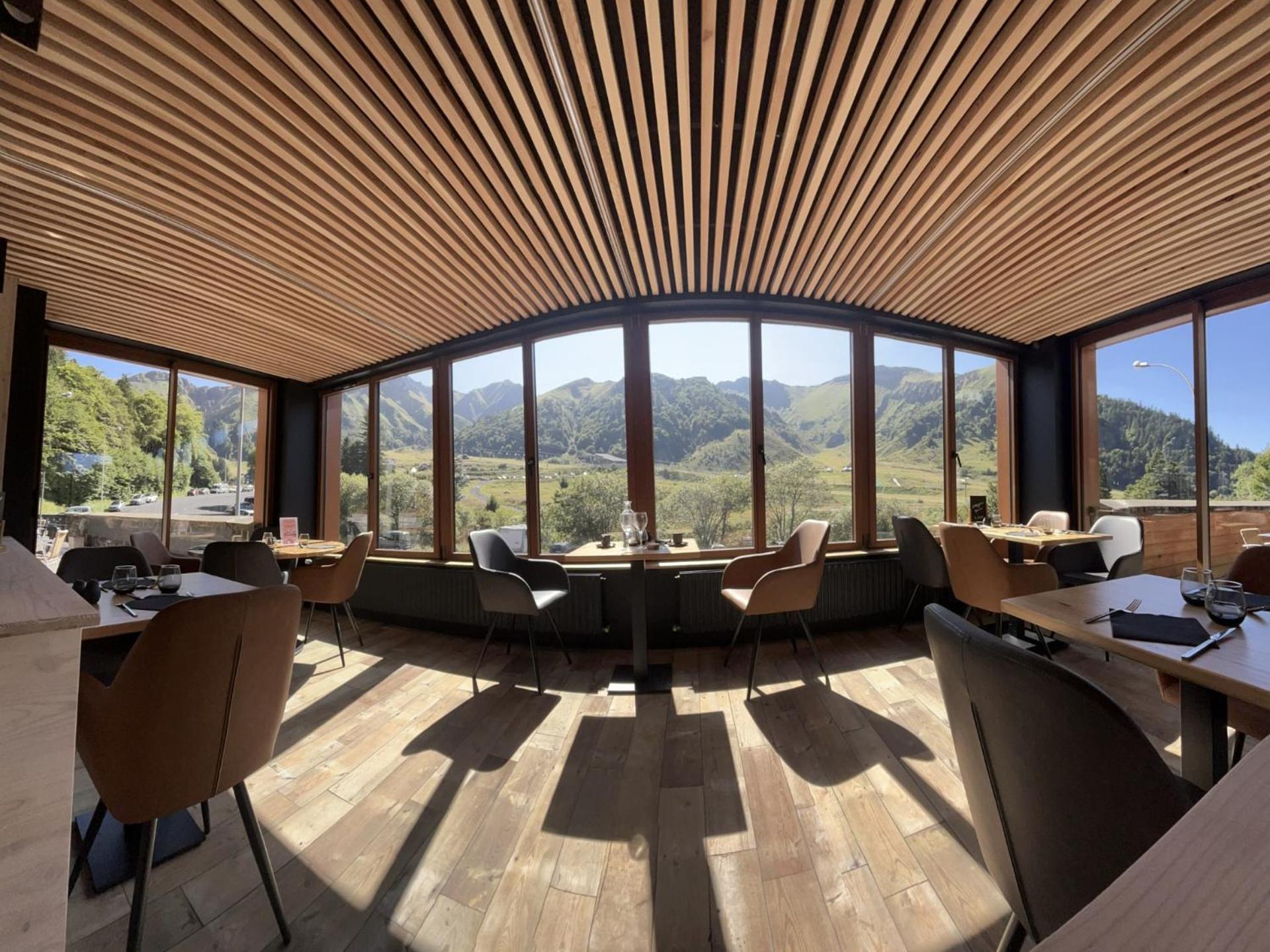 Hotel Du Puy Ferrand , Restaurant La Table De L'Ours Le Mont-Dore Esterno foto