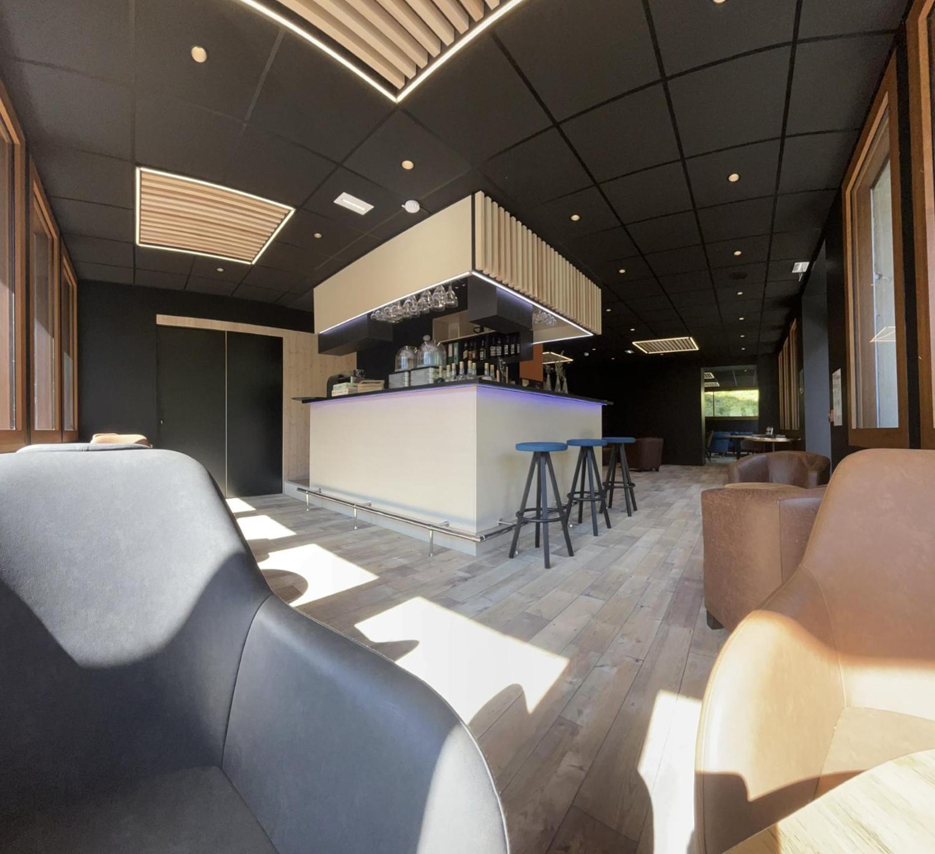 Hotel Du Puy Ferrand , Restaurant La Table De L'Ours Le Mont-Dore Esterno foto